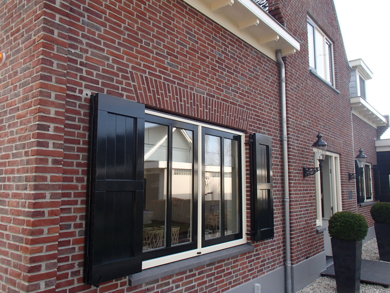 Kozijnen plaatsen in de regio Benthuizen